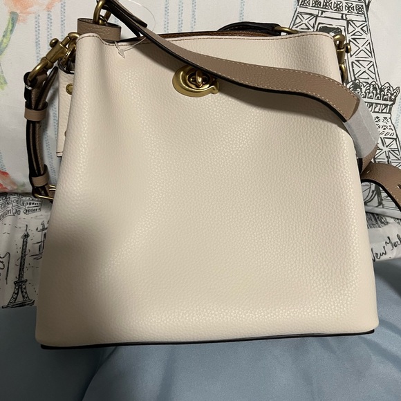 Coach Willow Bucket Bag - Picture 8 of 9